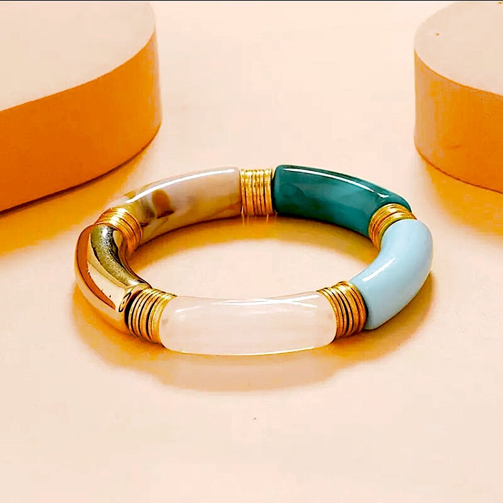 ⚜️𝟯𝟬%𝗢𝗙𝗙 𝗯𝘂𝗻𝗱𝗹𝗲𝘀 𝟯+⚜️ NEW Acrylic Chunky Colorful Bangle - Picture 6 of 10